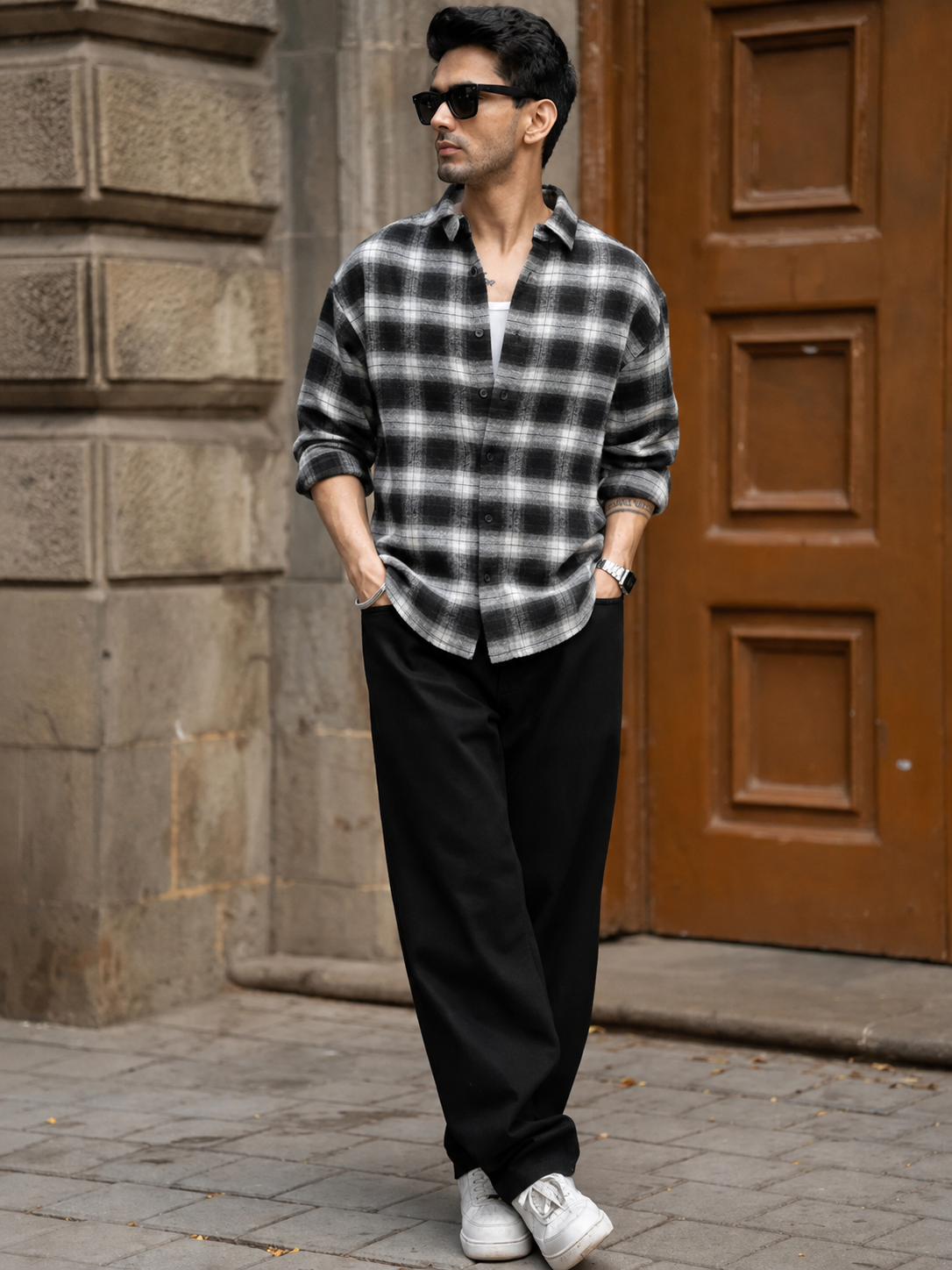 Black & white check regular long sleeved shirt
